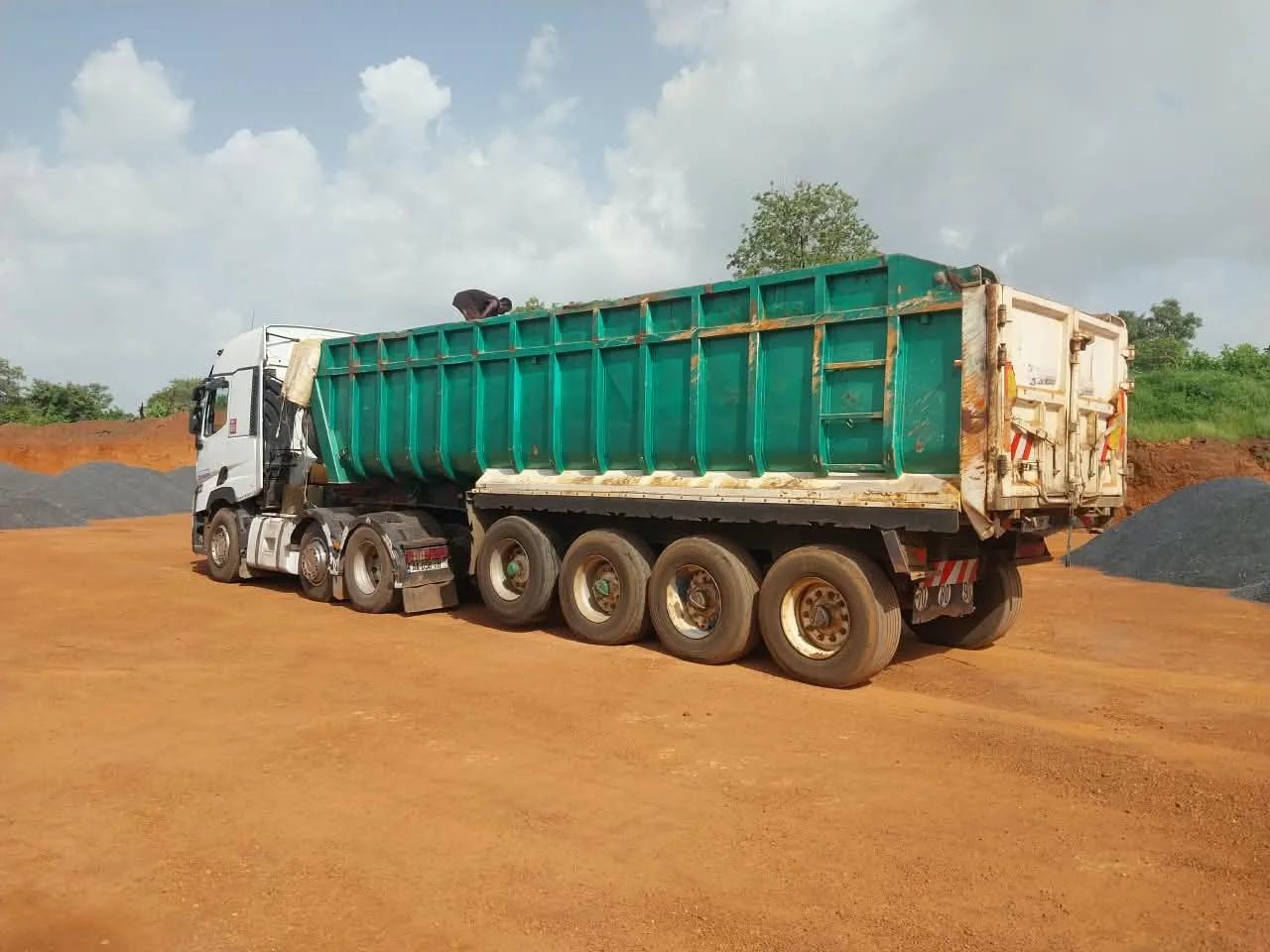 Camion transport (1) - Réalisation Transport Logistique Agtransport Dakar Sénégal